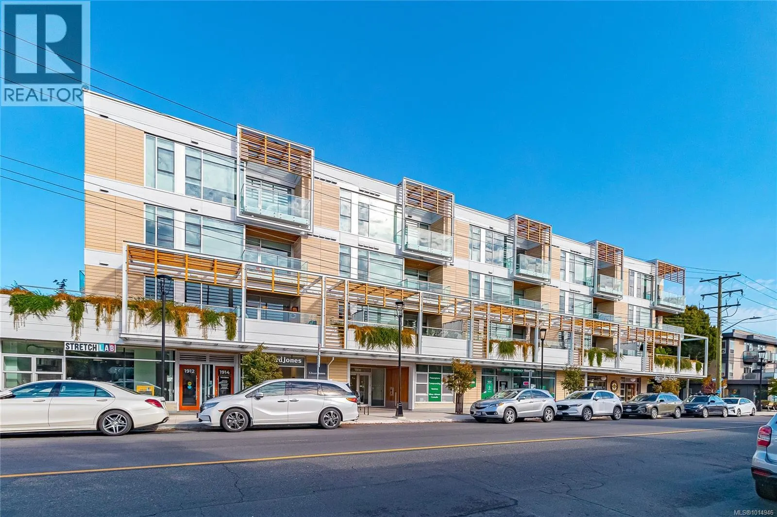 209 1916 Oak Bay Ave