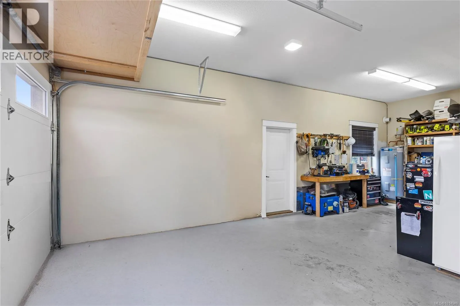 654 Sanderson Rd