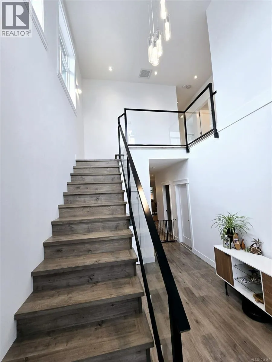 1375 Sandstone Lane