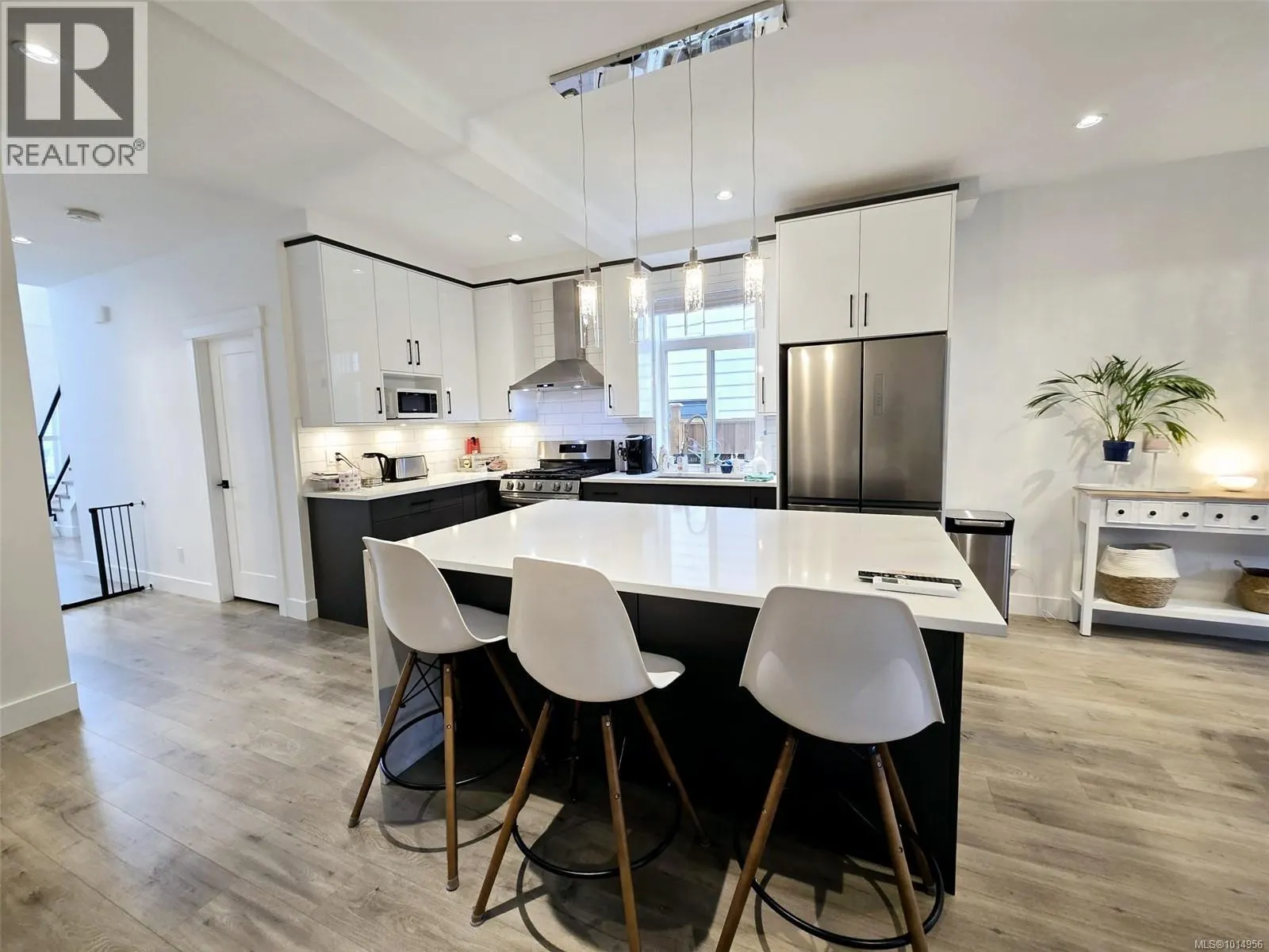 1375 Sandstone Lane