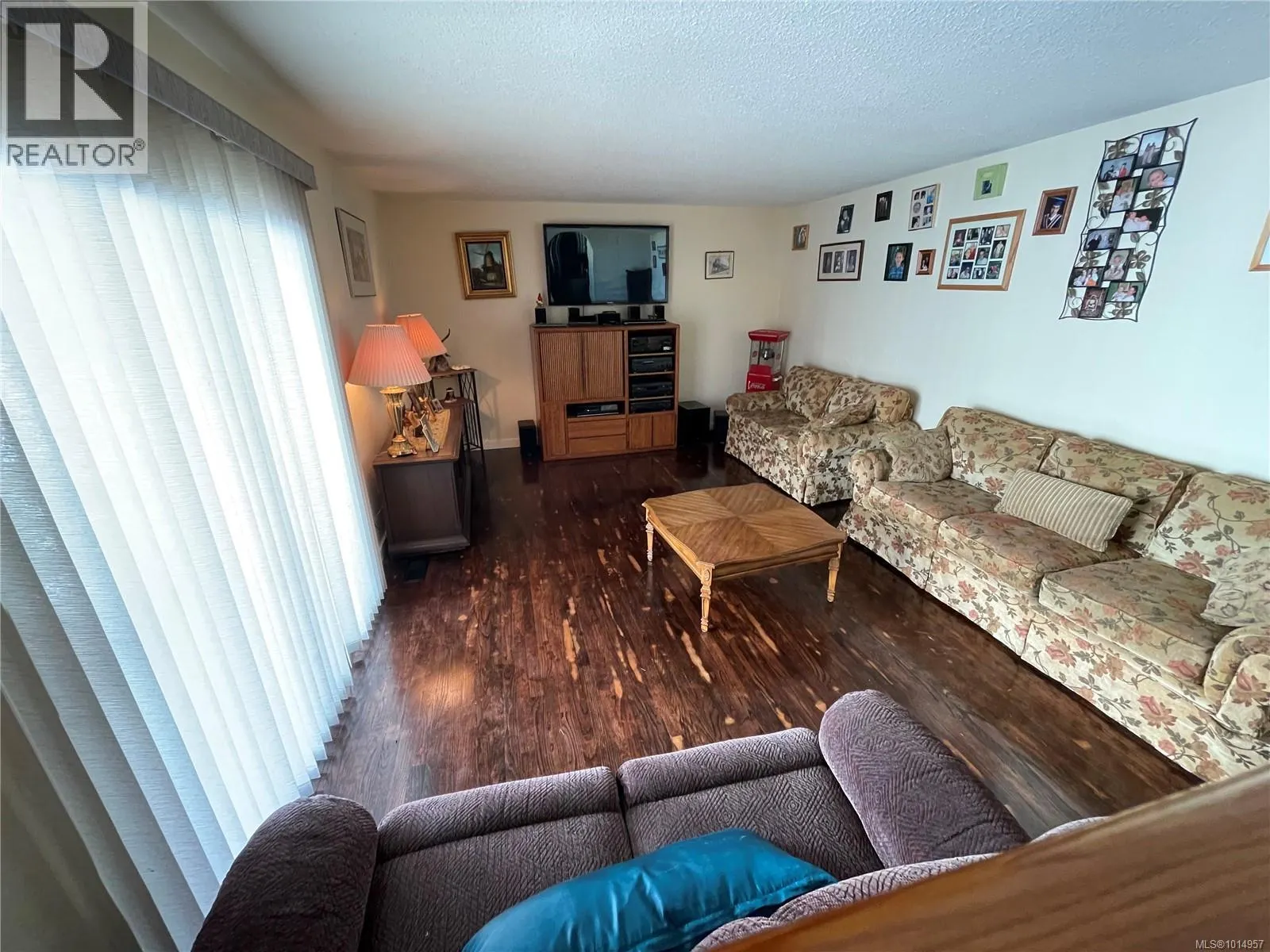 7130 Highland Dr