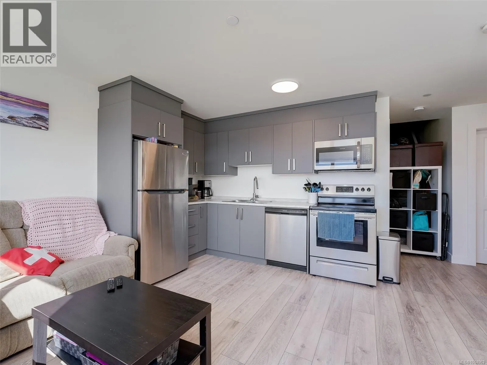 2311 Hudson Terr
