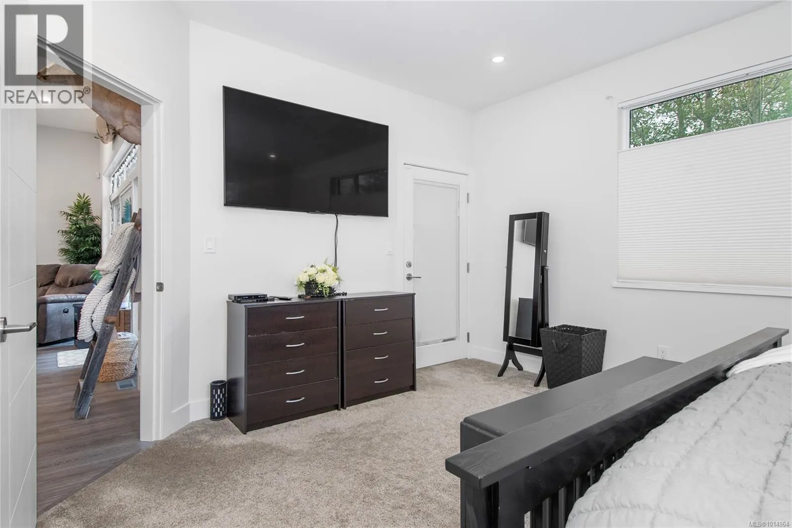 15 200 Nikola Rd