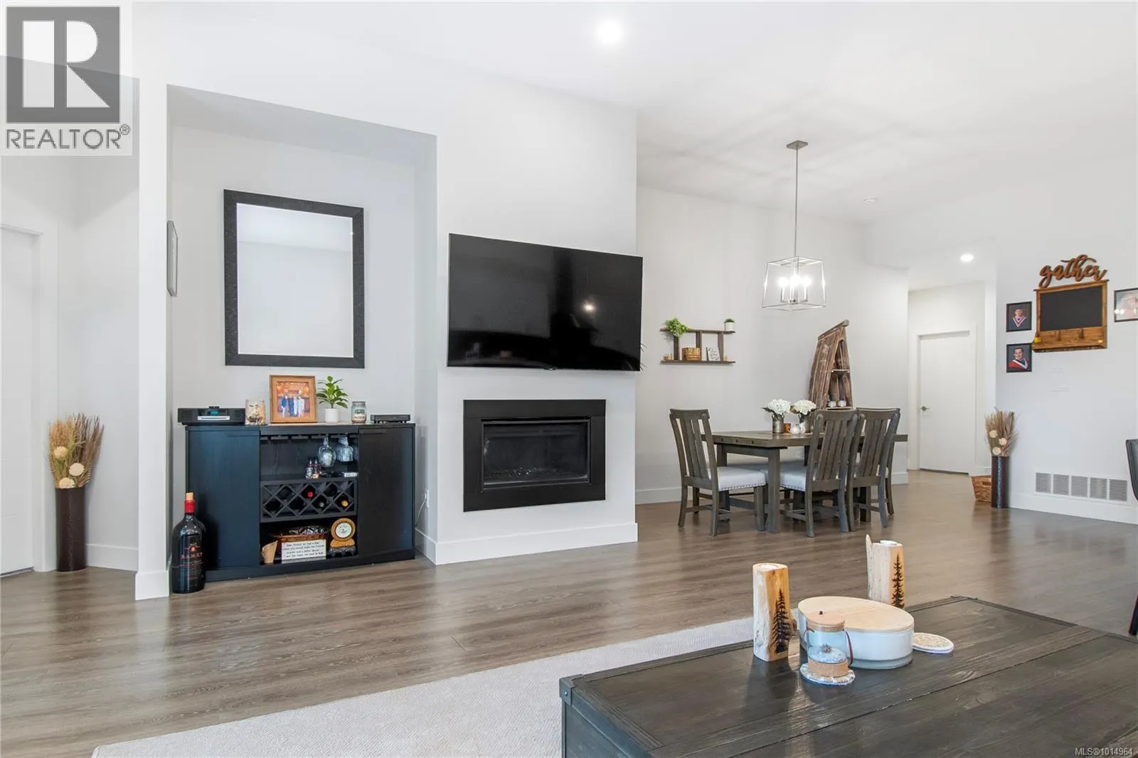15 200 Nikola Rd