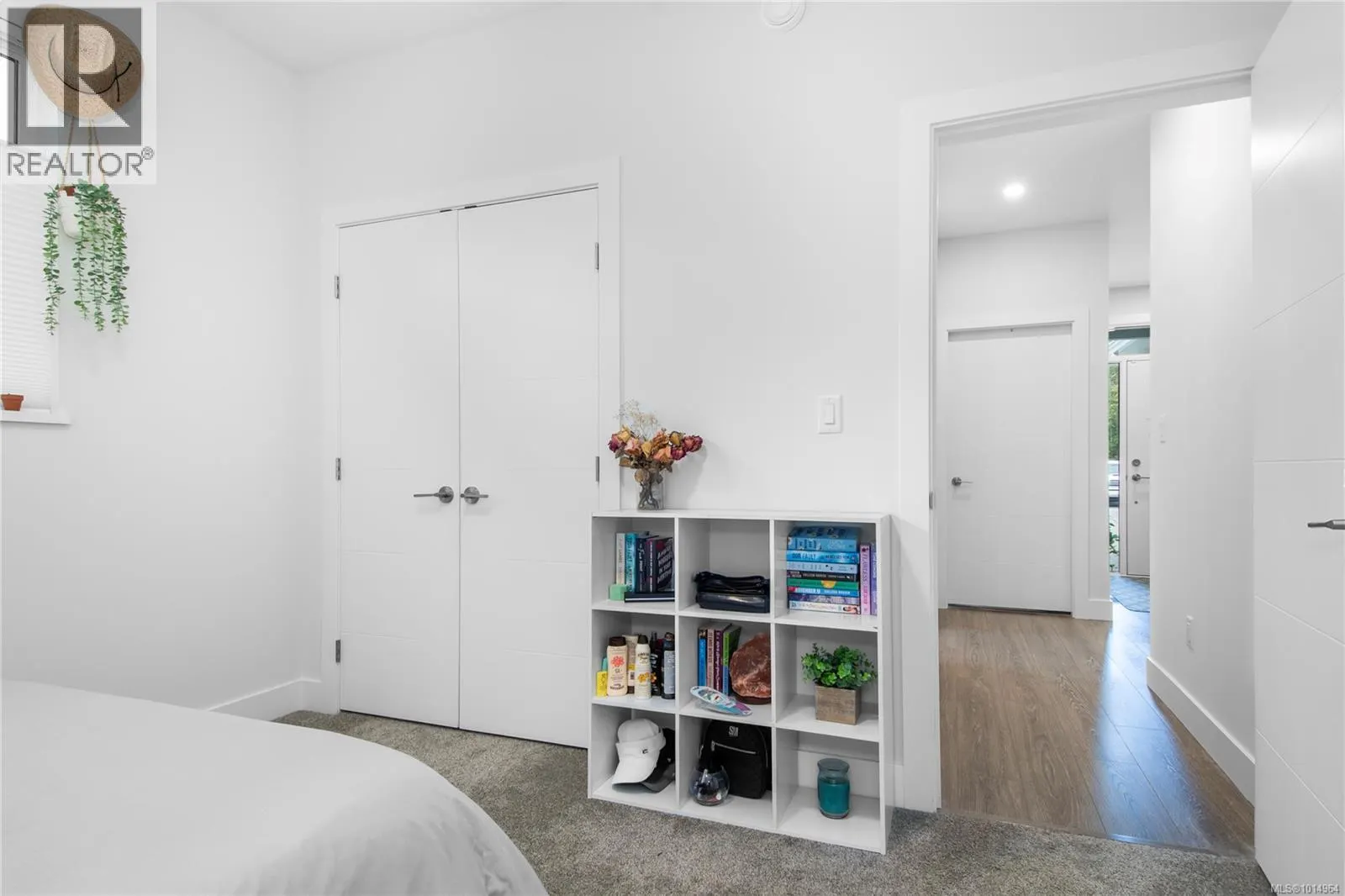 15 200 Nikola Rd