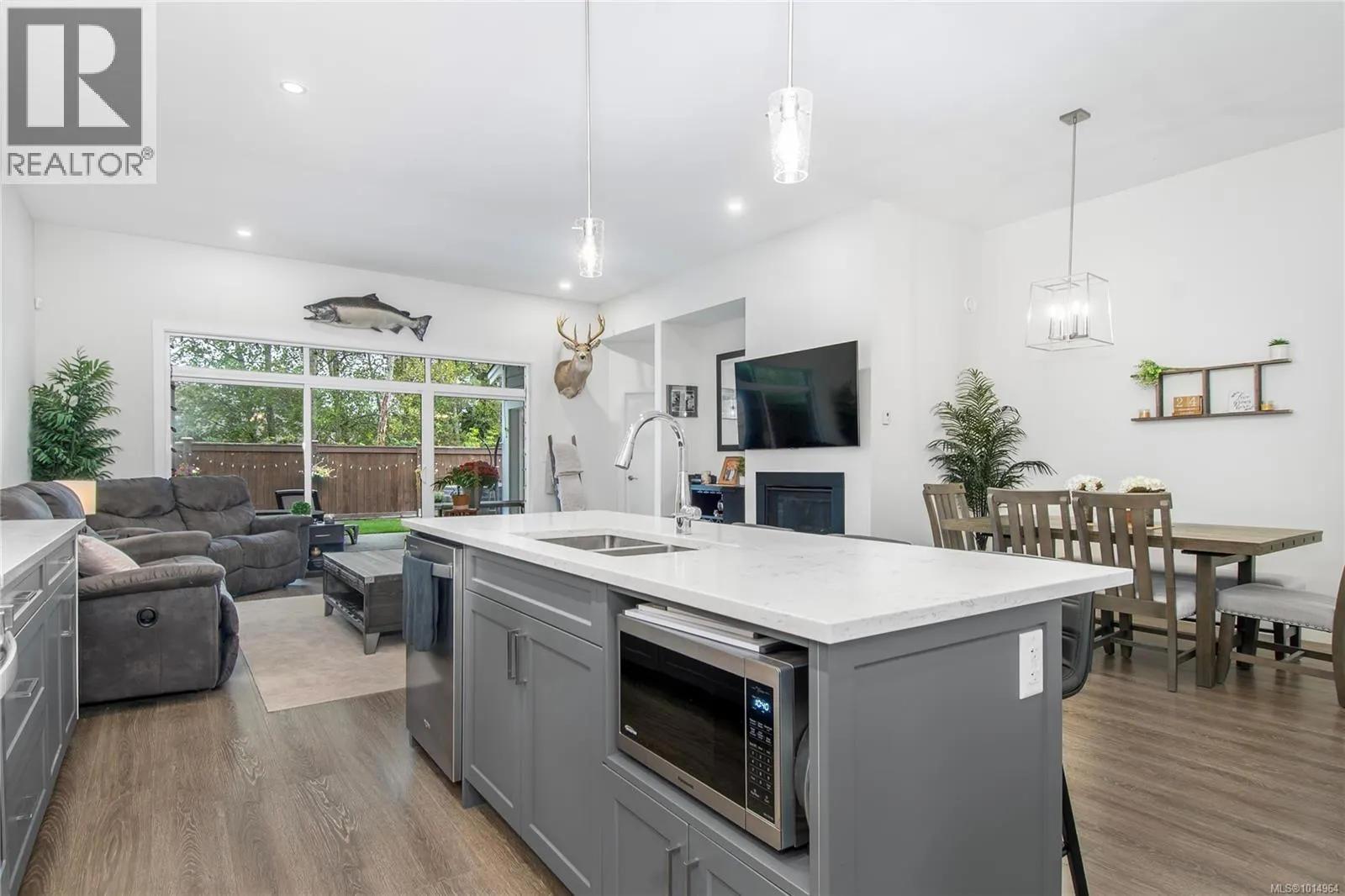 15 200 Nikola Rd