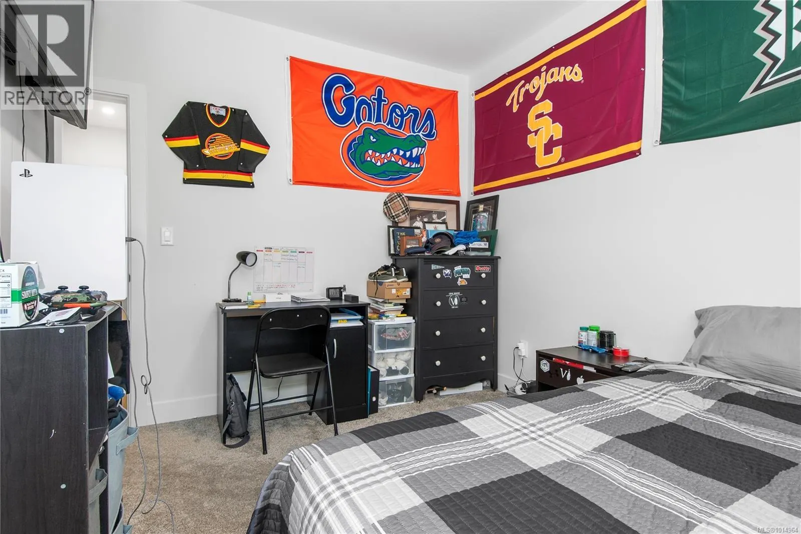 15 200 Nikola Rd