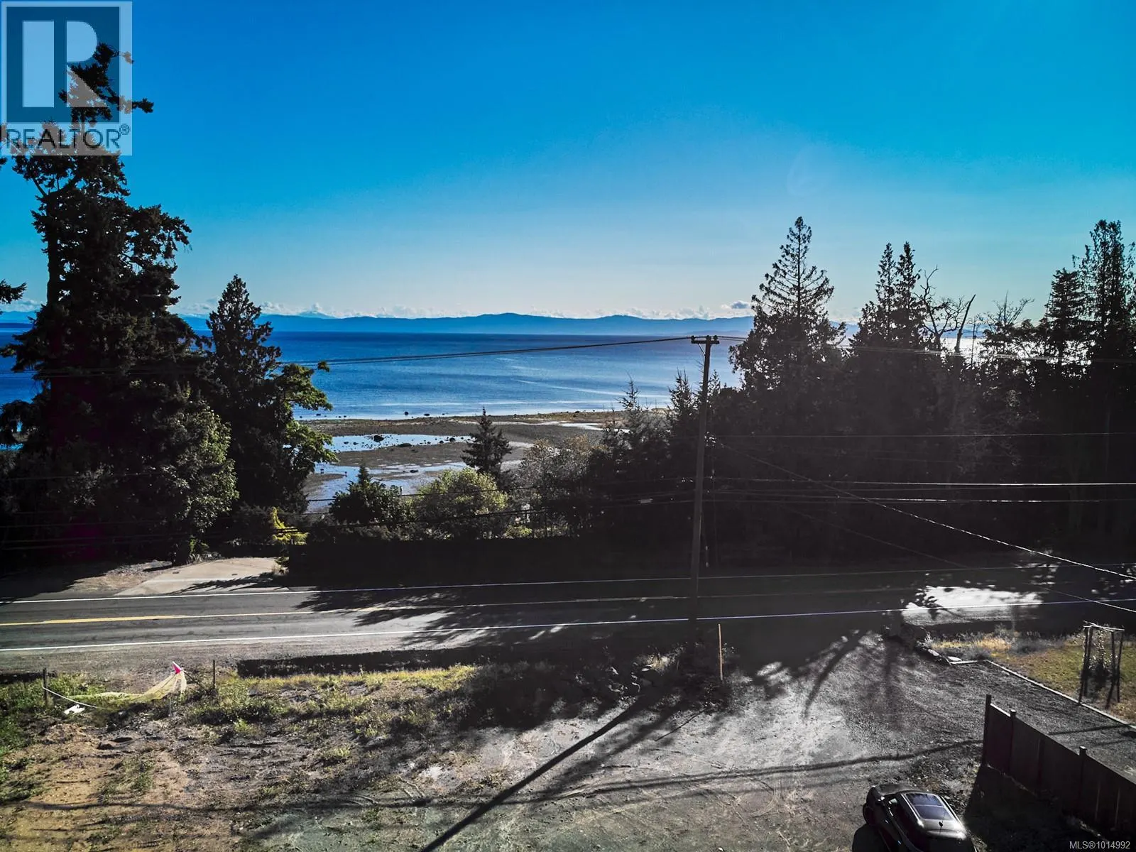 6632 Island Hwy W