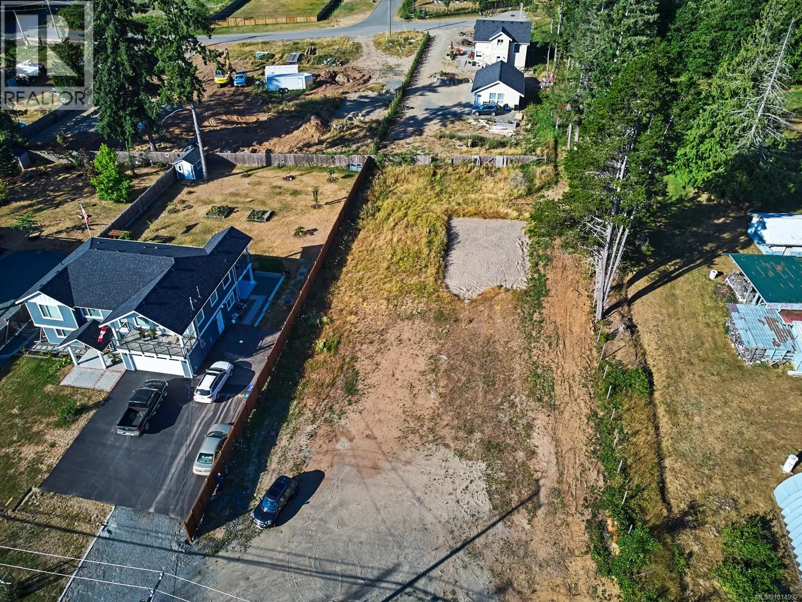 6632 Island Hwy W