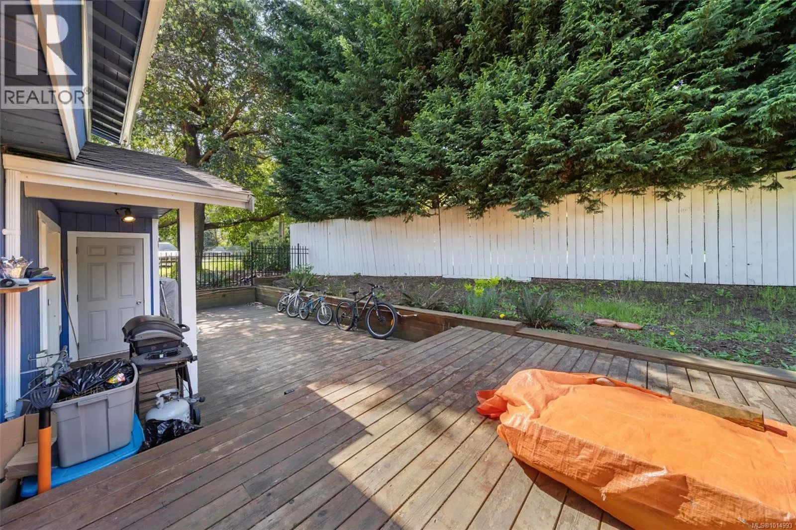 798 Cecil Blogg Dr