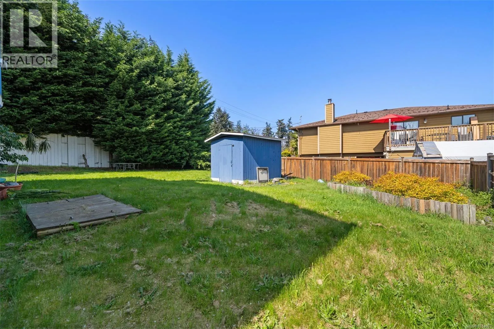 798 Cecil Blogg Dr