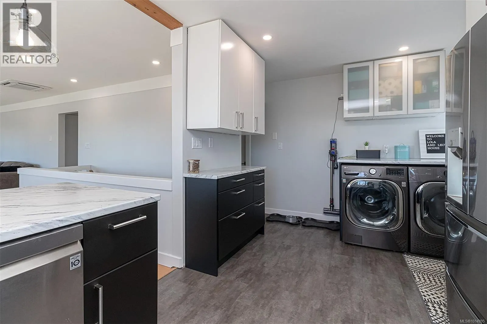 596 Peto Pl