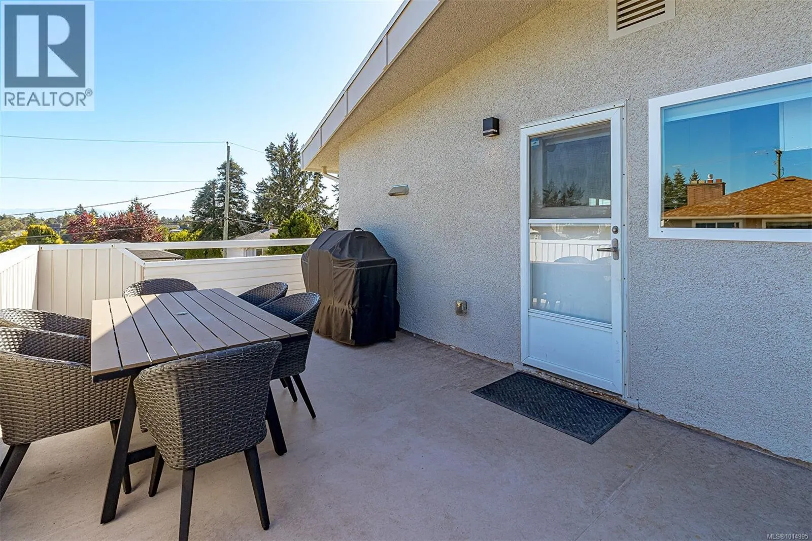 596 Peto Pl