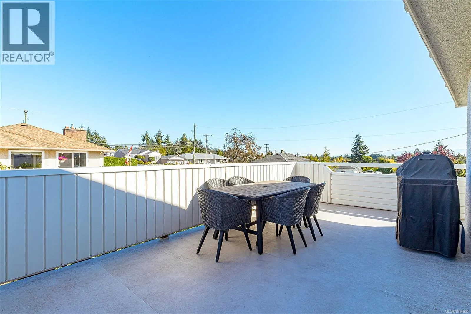 596 Peto Pl