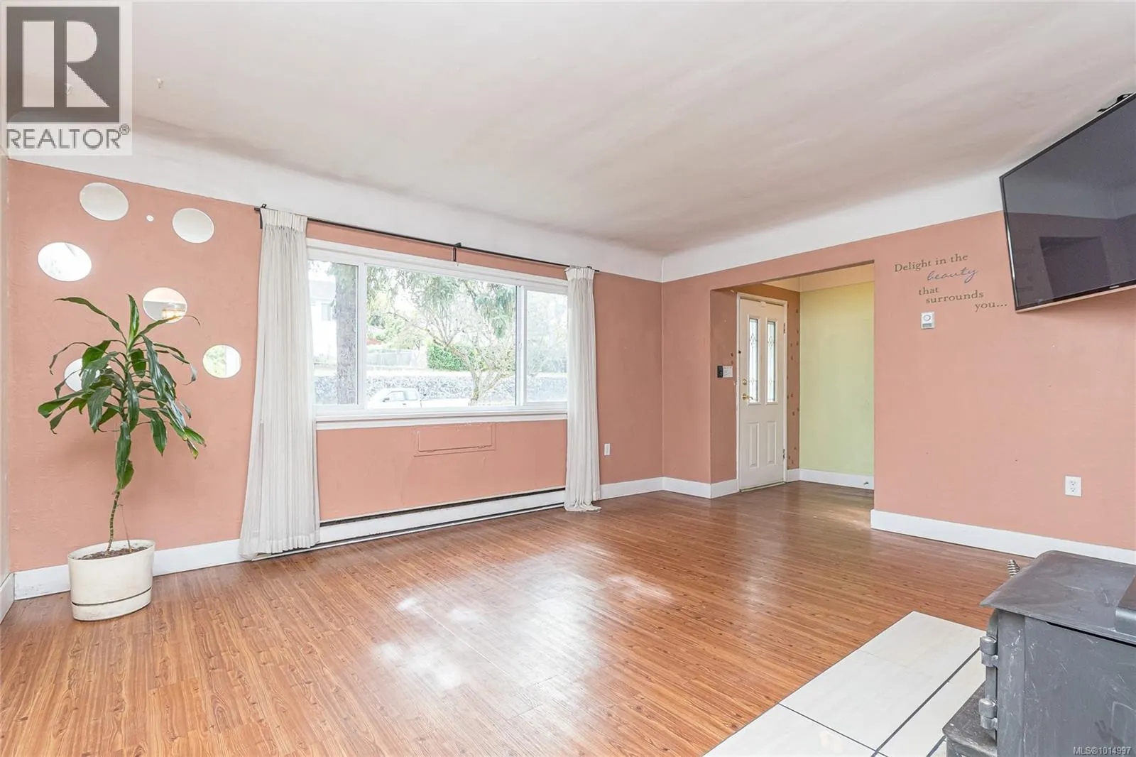 1124 Colville Rd