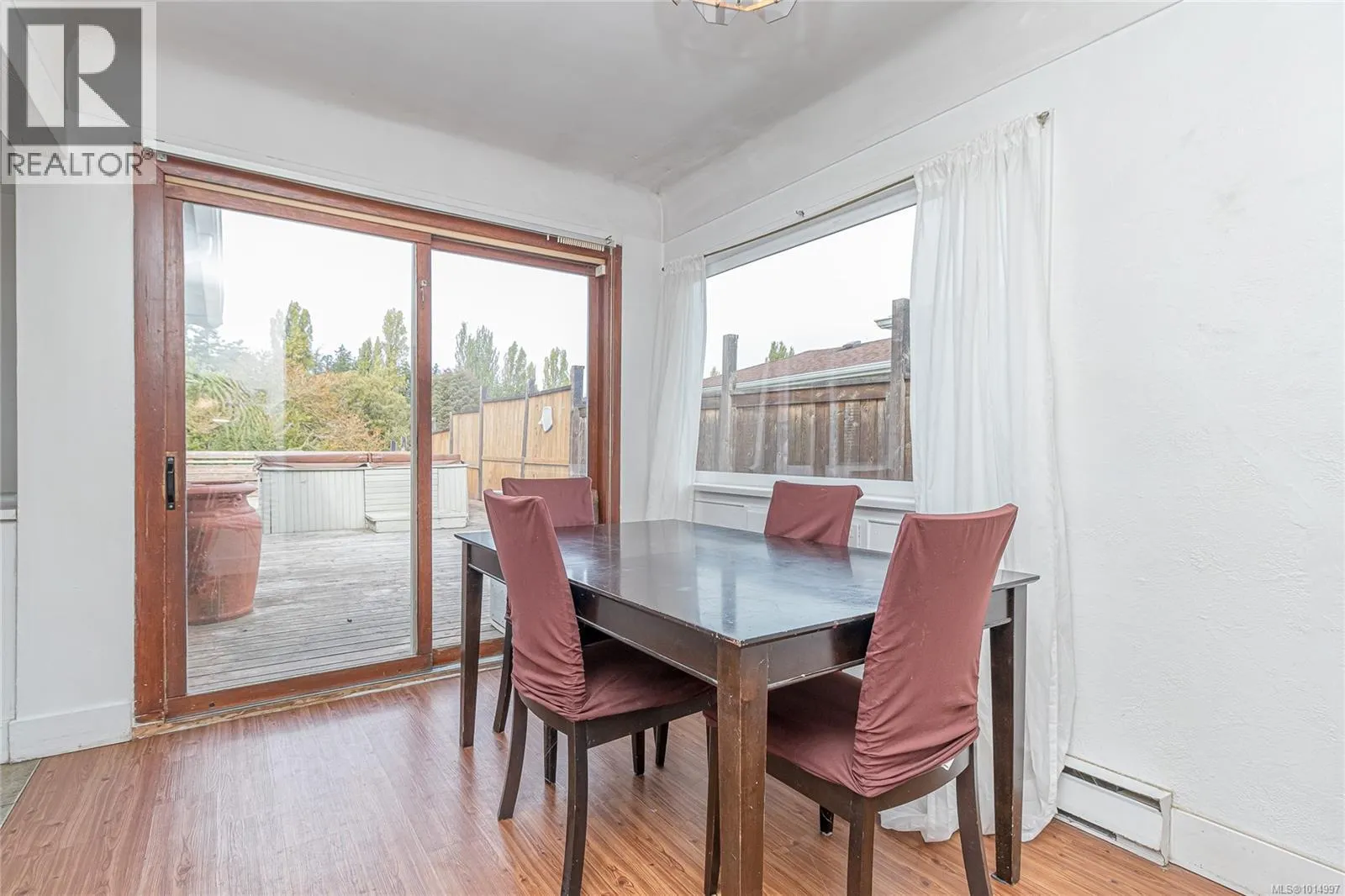 1124 Colville Rd