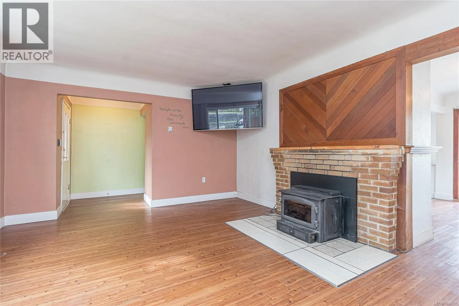 1124 Colville Rd