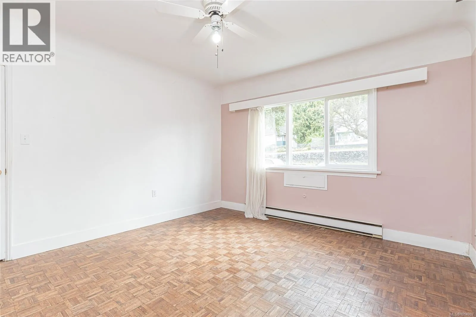 1124 Colville Rd