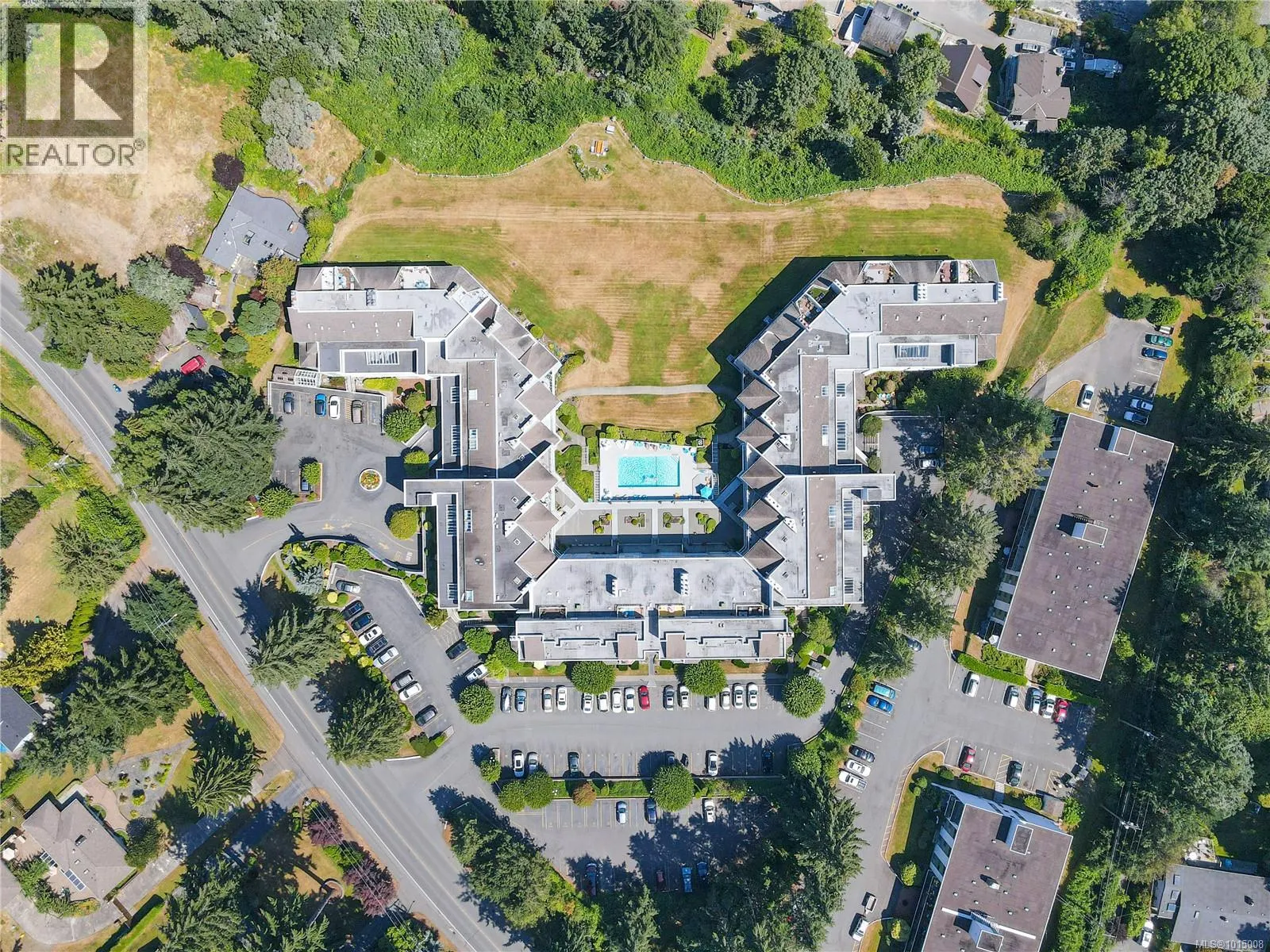 321 2562 Departure Bay Rd