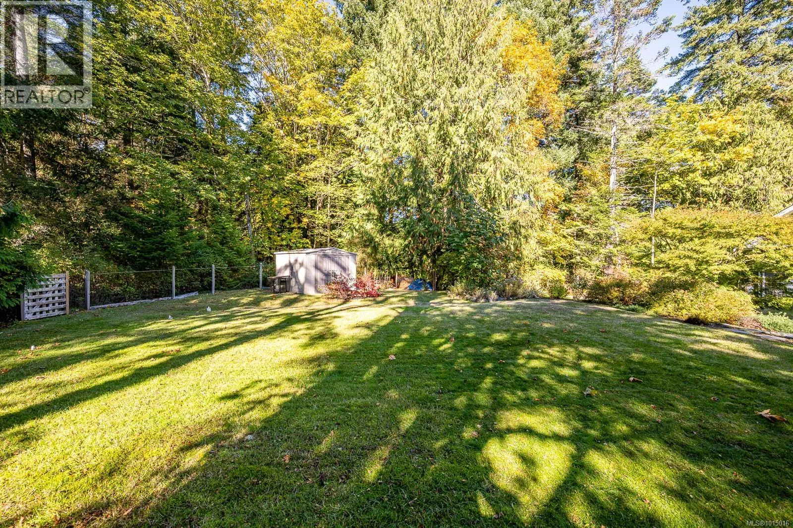 6505 Mystery Beach Rd
