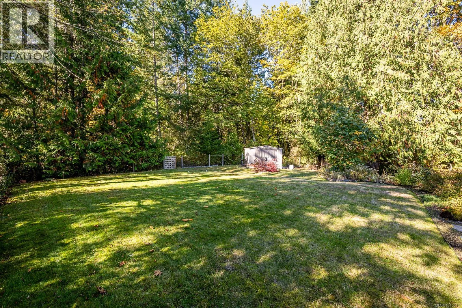 6505 Mystery Beach Rd