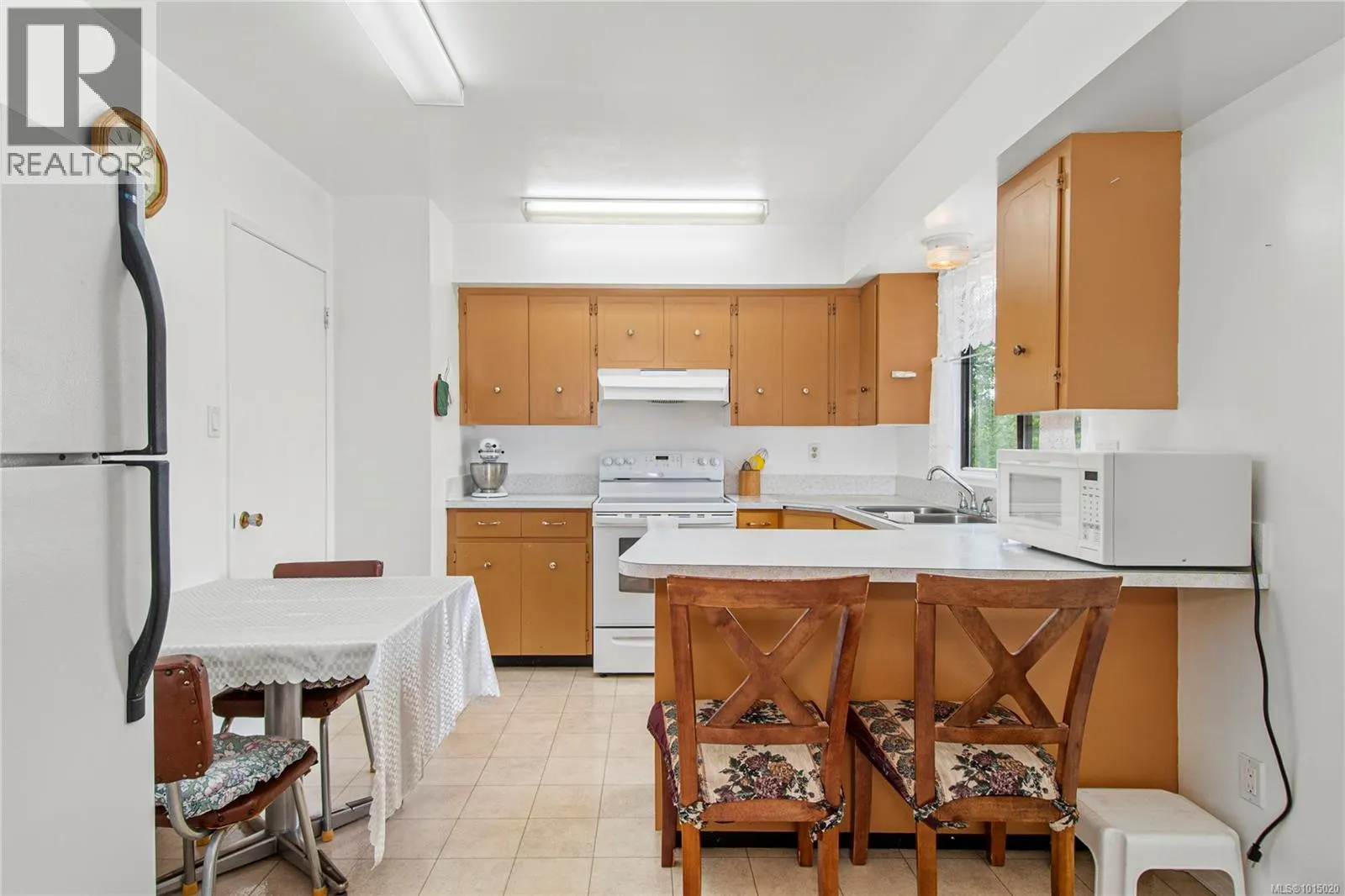 724 4Th Ave