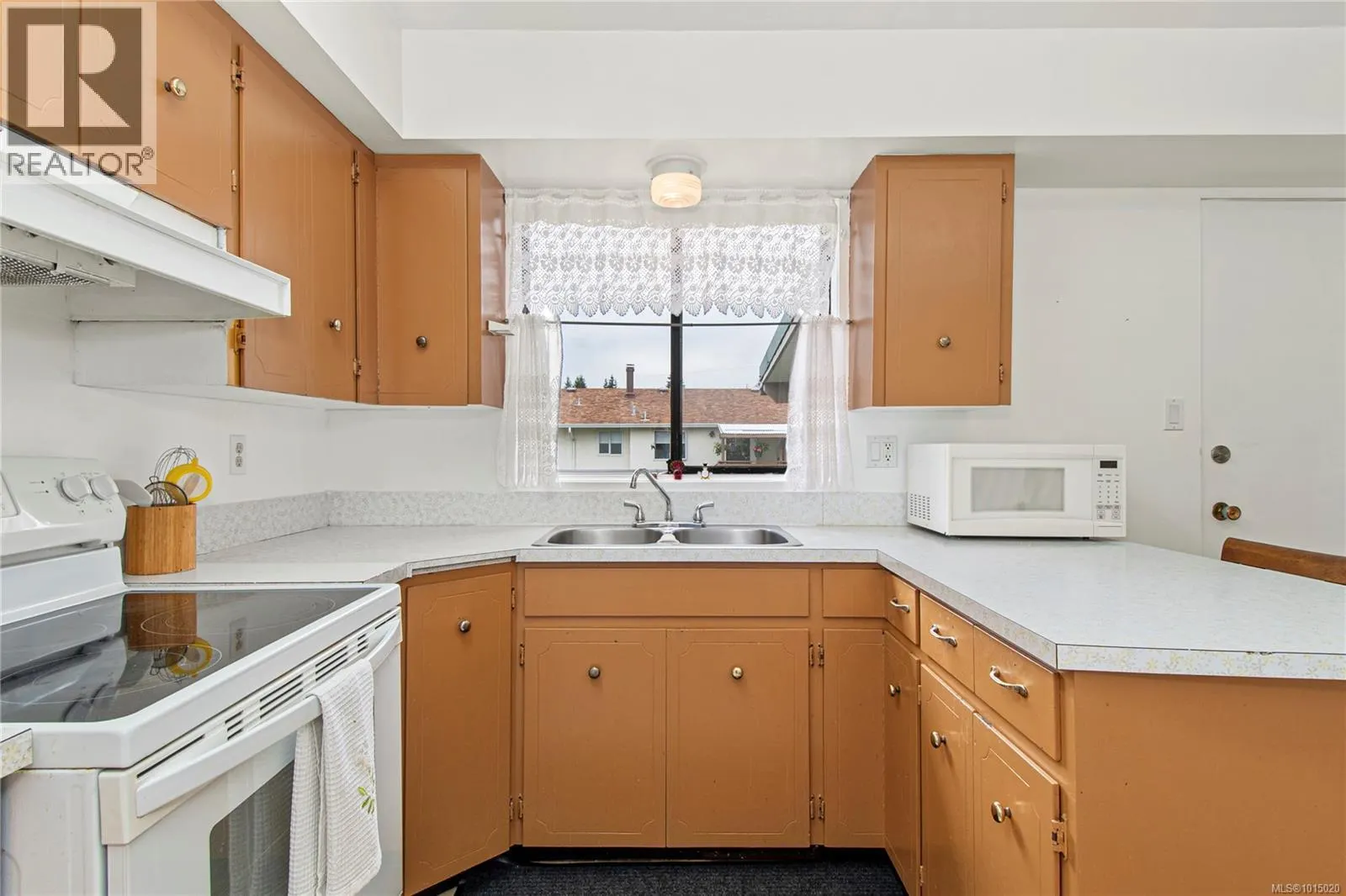 724 4Th Ave