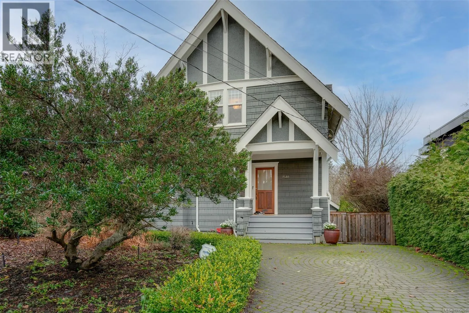 1546 Monterey Ave