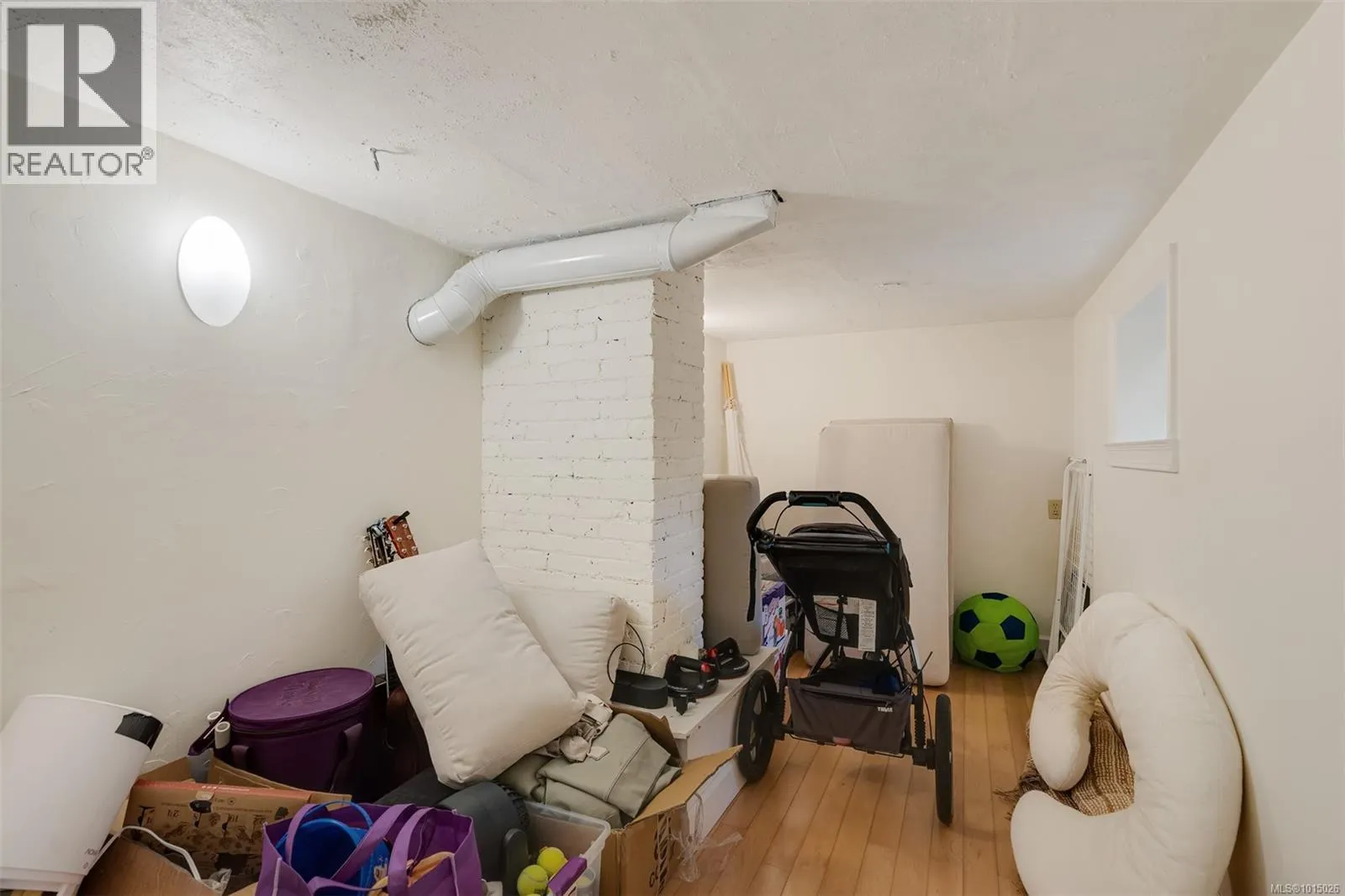 1546 Monterey Ave