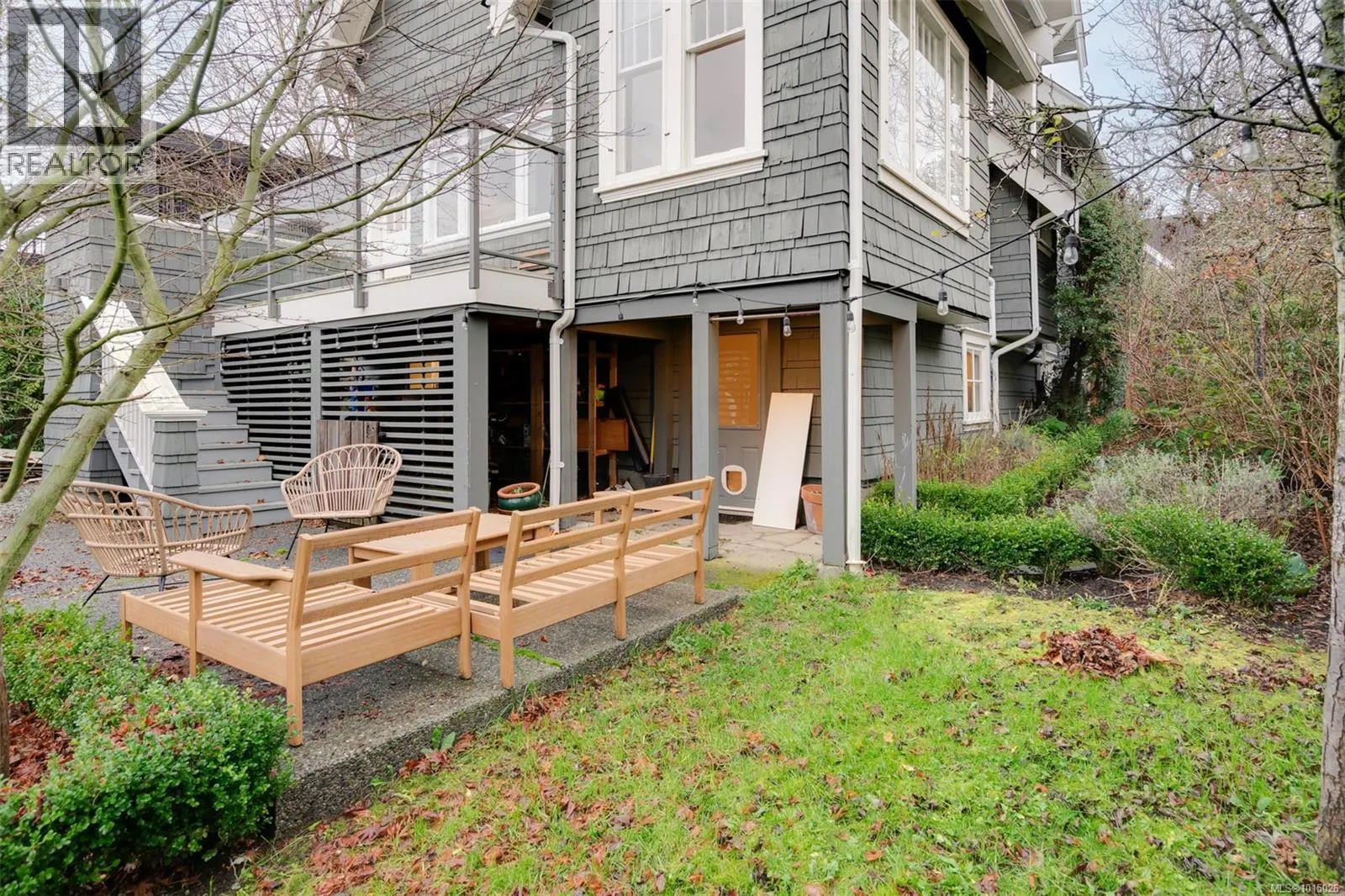 1546 Monterey Ave
