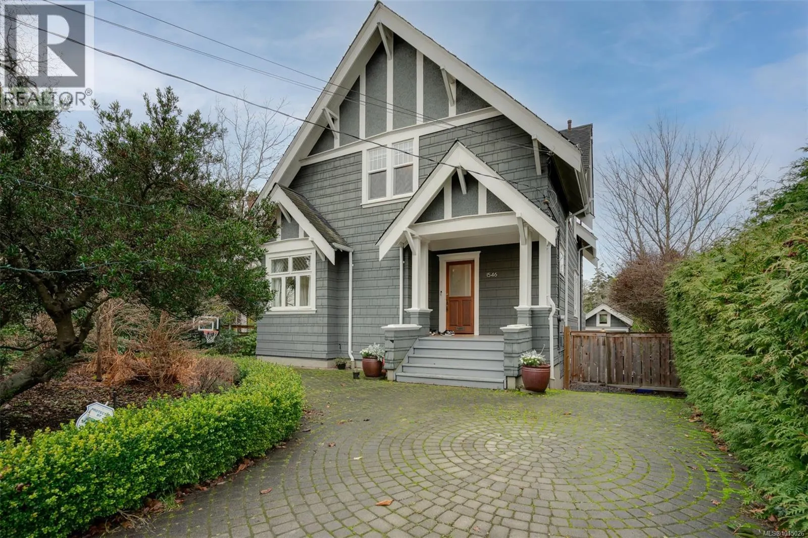 1546 Monterey Ave