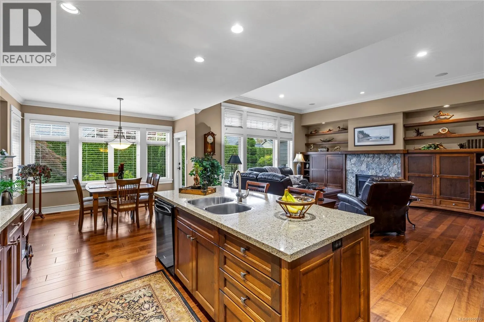 515 Eaglewood Crt
