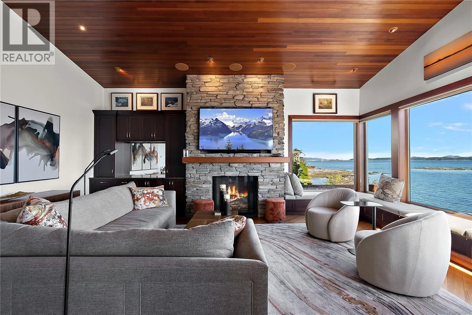 10206 Surfside Pl