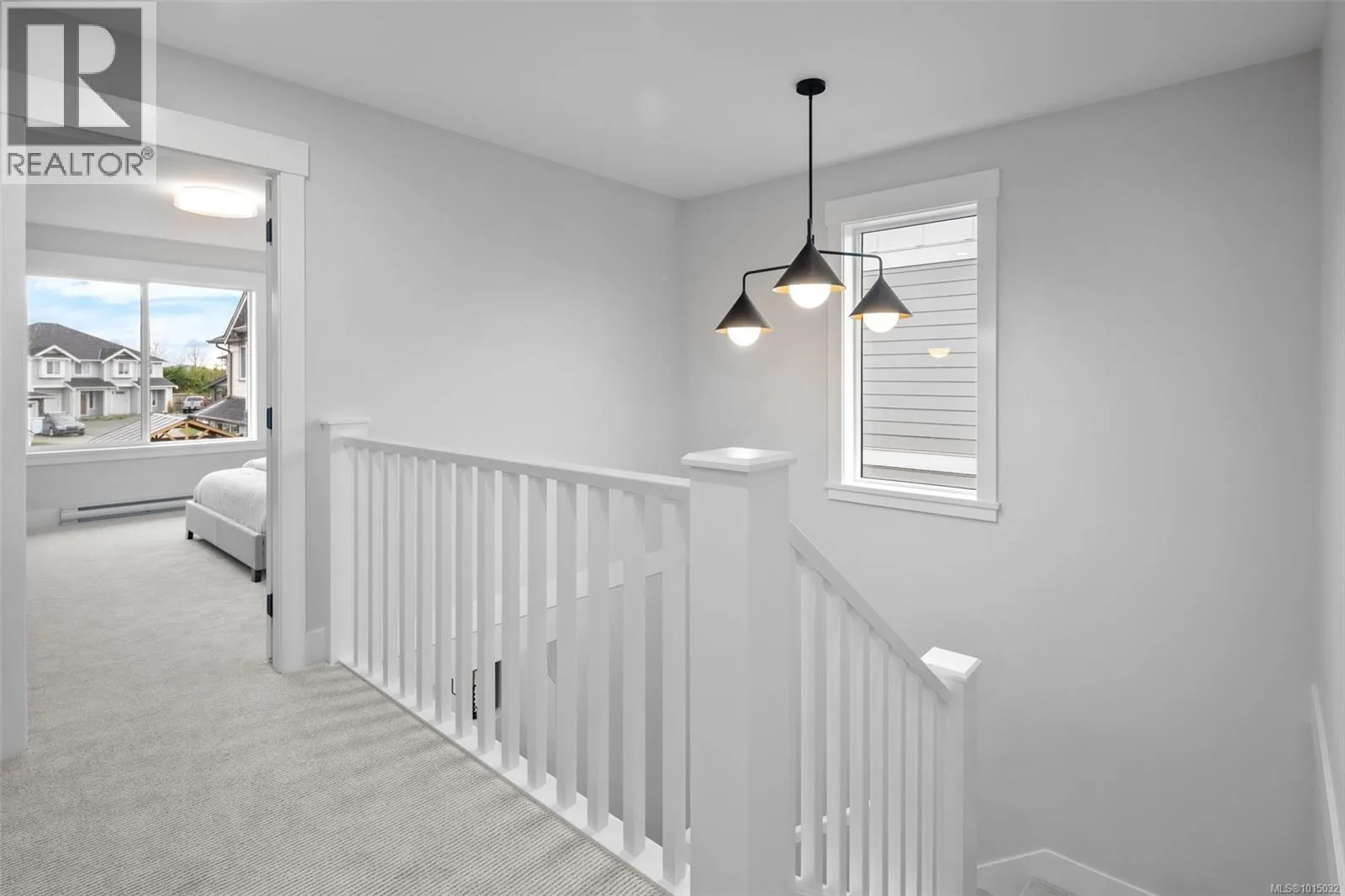 2271 Evelyn Lane