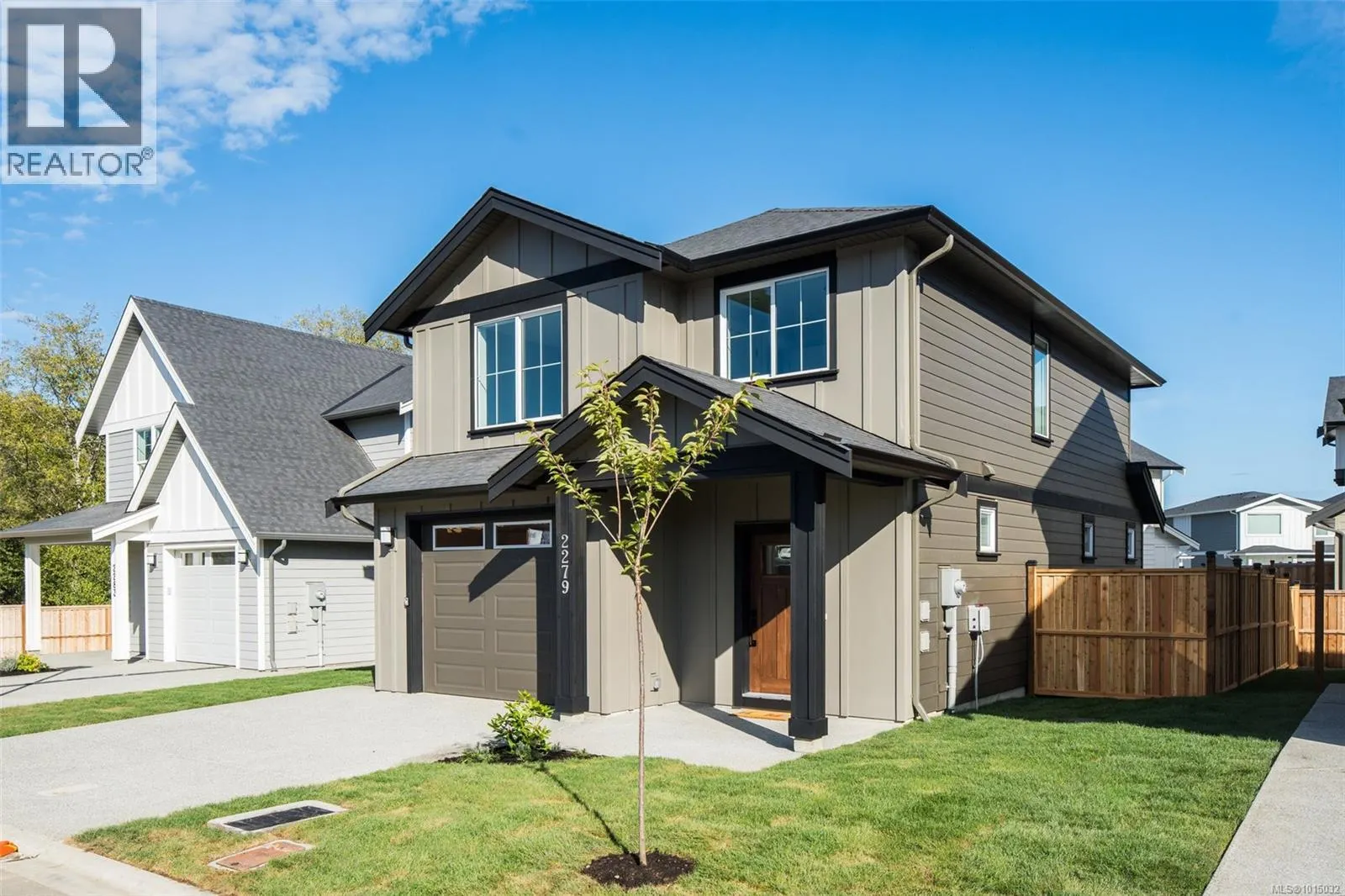 2271 Evelyn Lane