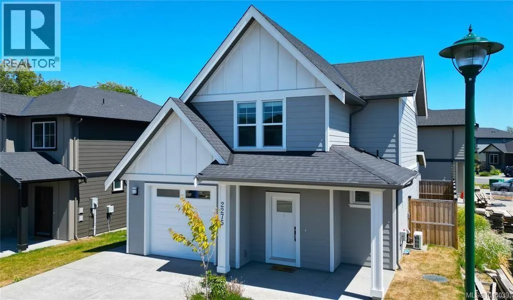 2267 Evelyn Lane
