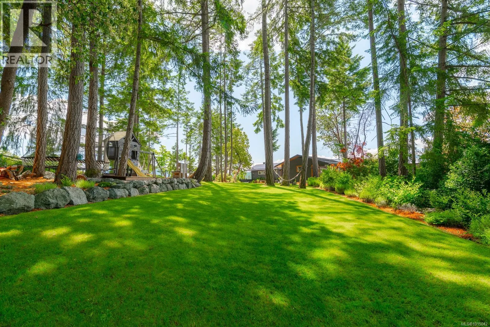 543 Bayview Pl
