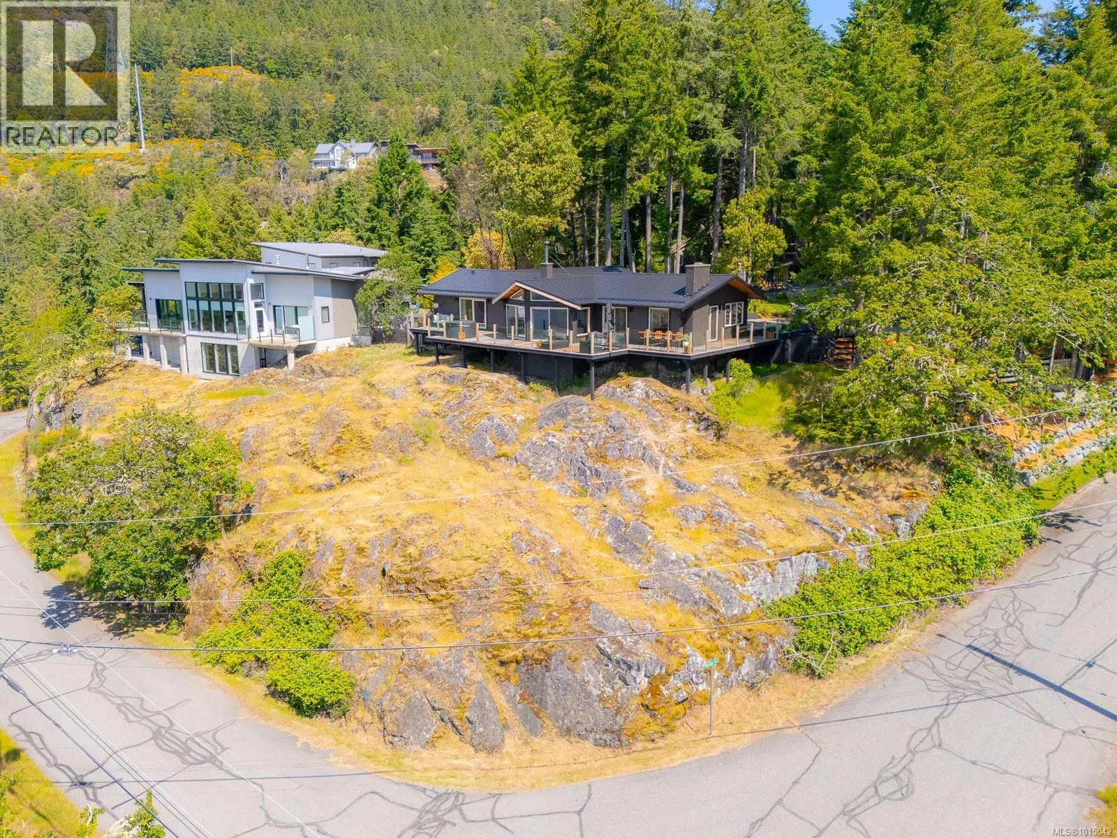 543 Bayview Pl