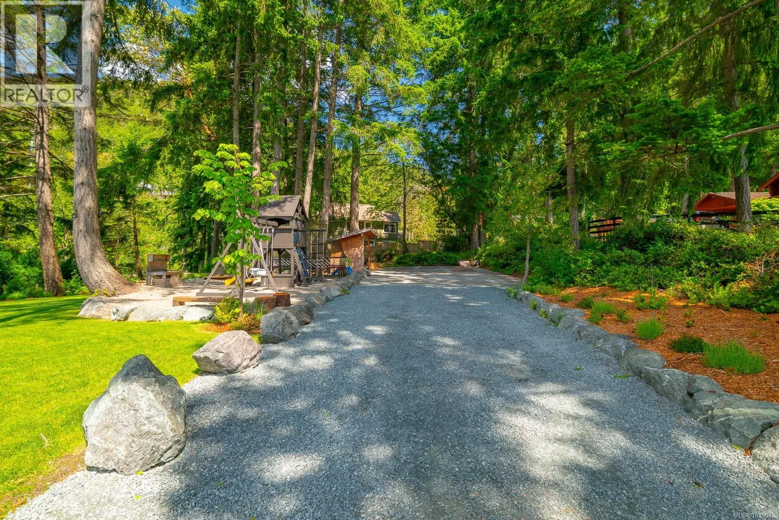543 Bayview Pl