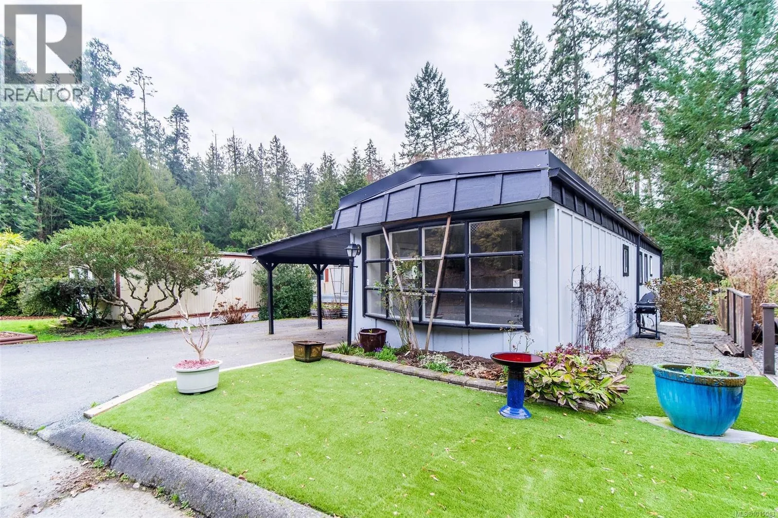 54 2587 Selwyn Rd