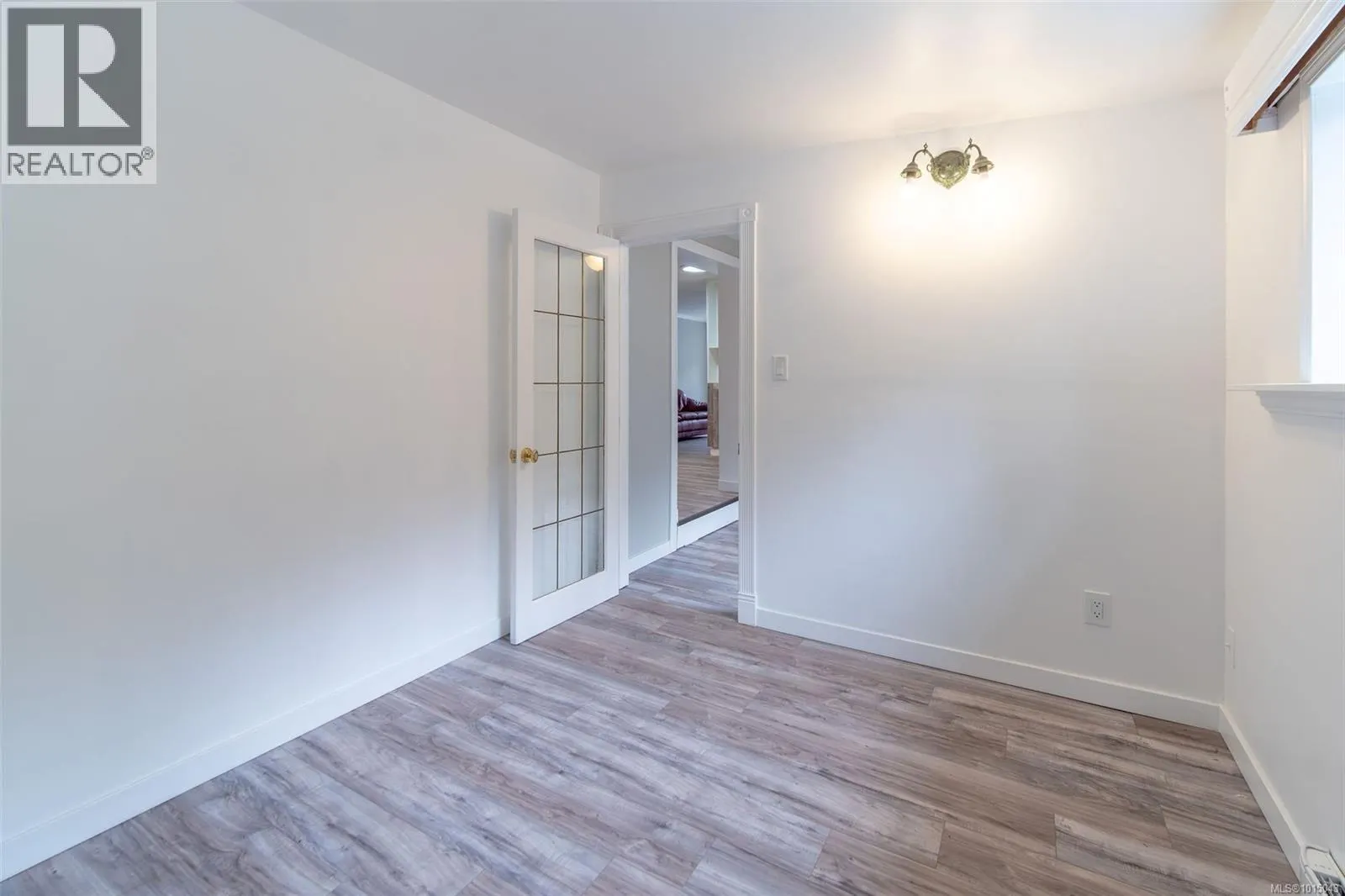 54 2587 Selwyn Rd