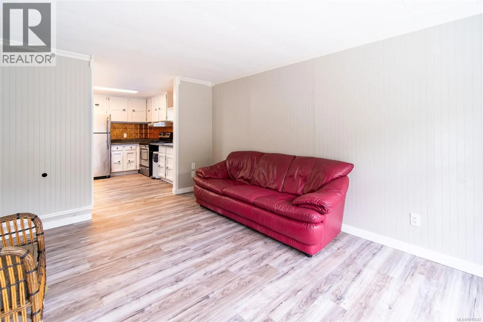 54 2587 Selwyn Rd