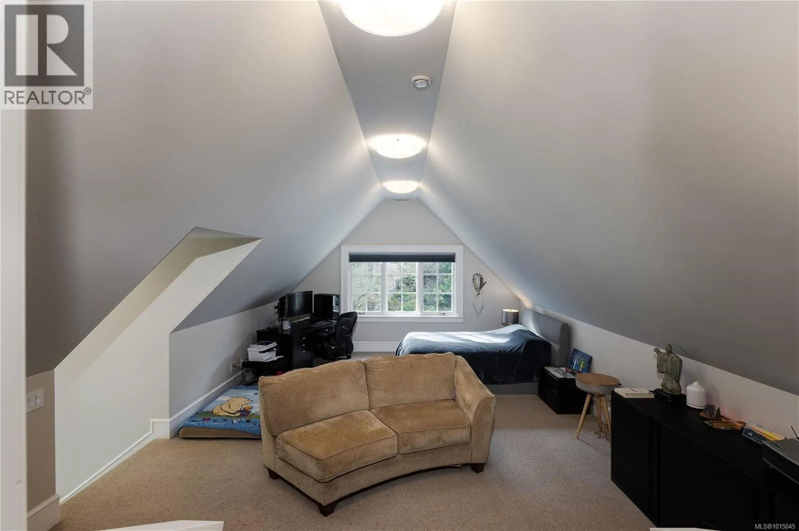 2616 Queenswood Lane