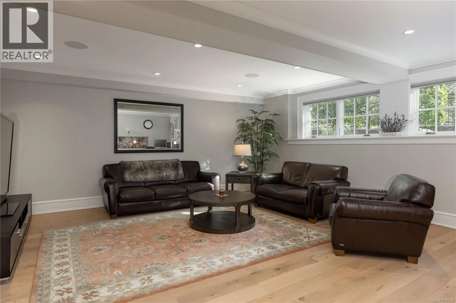 2616 Queenswood Lane