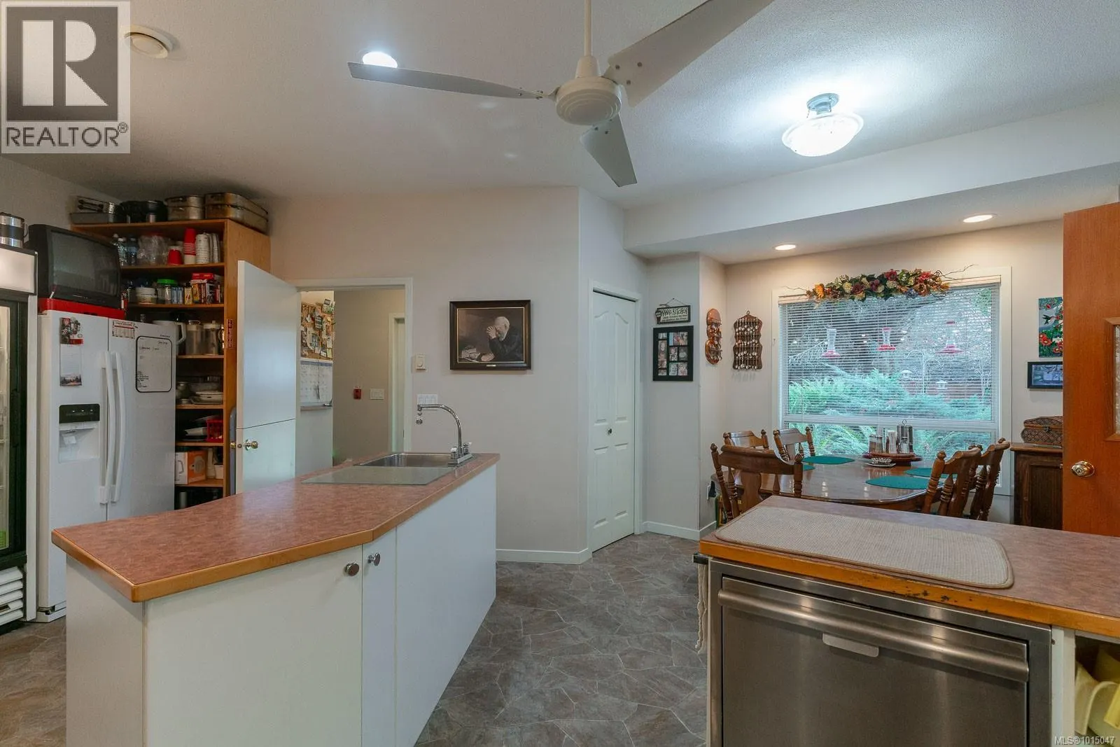 5895 River Rd