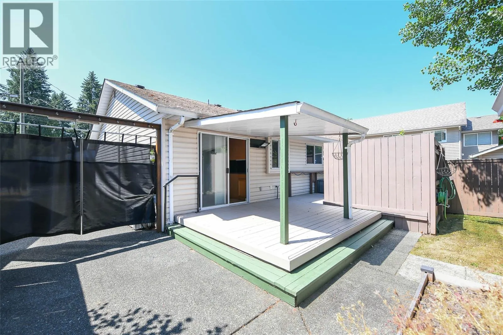 B 1250 Stewart Ave