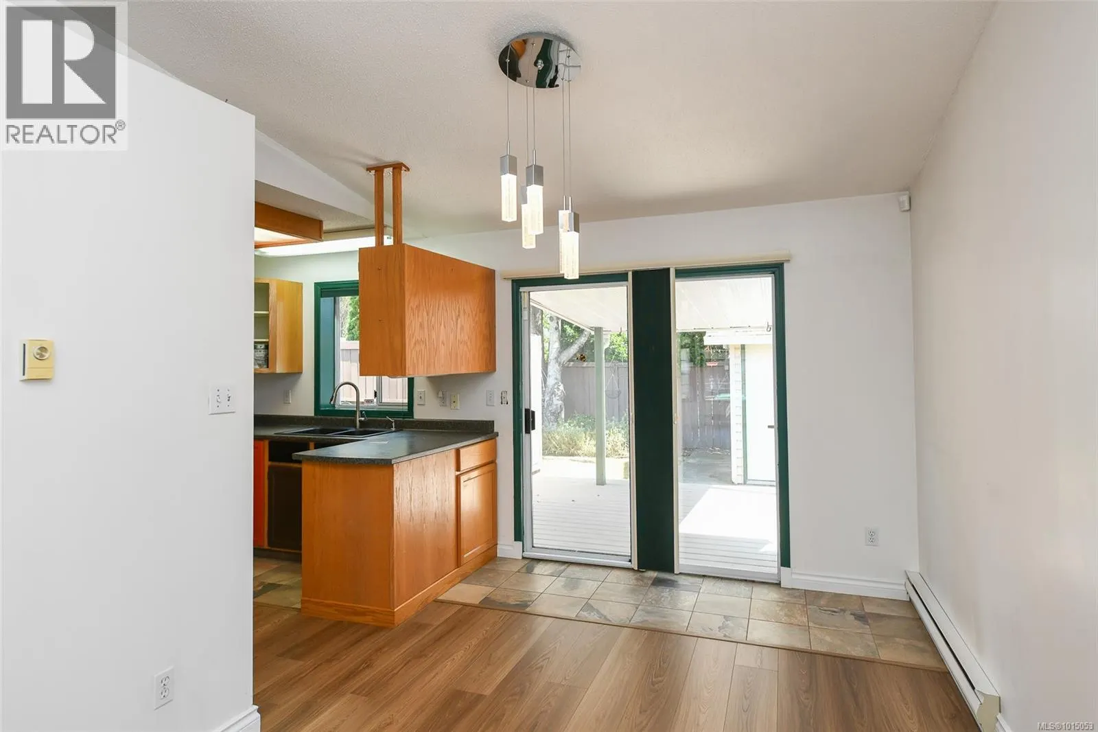 B 1250 Stewart Ave