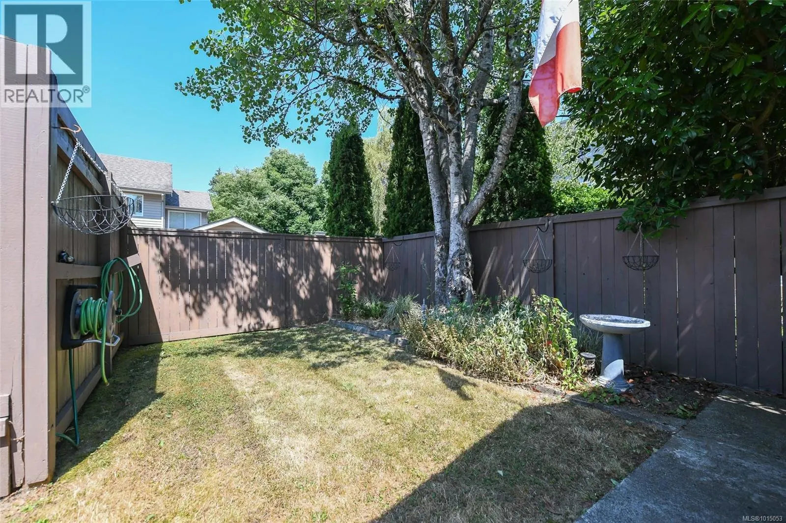 B 1250 Stewart Ave