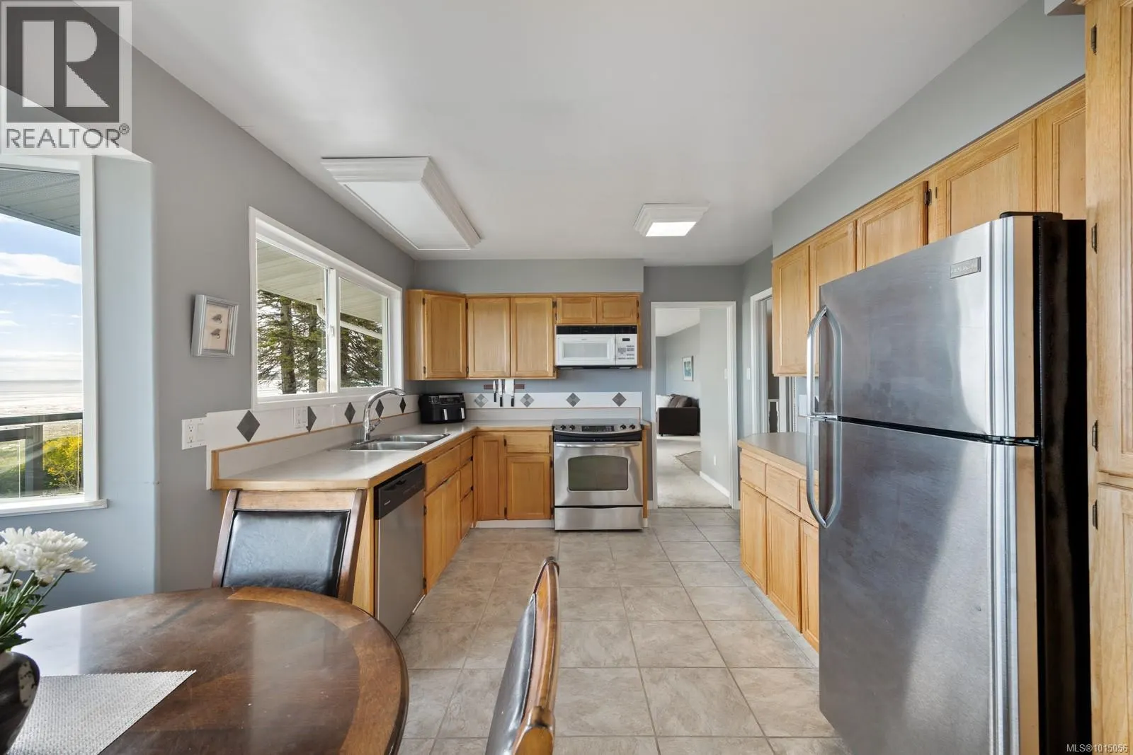 3440 Sandpiper Dr