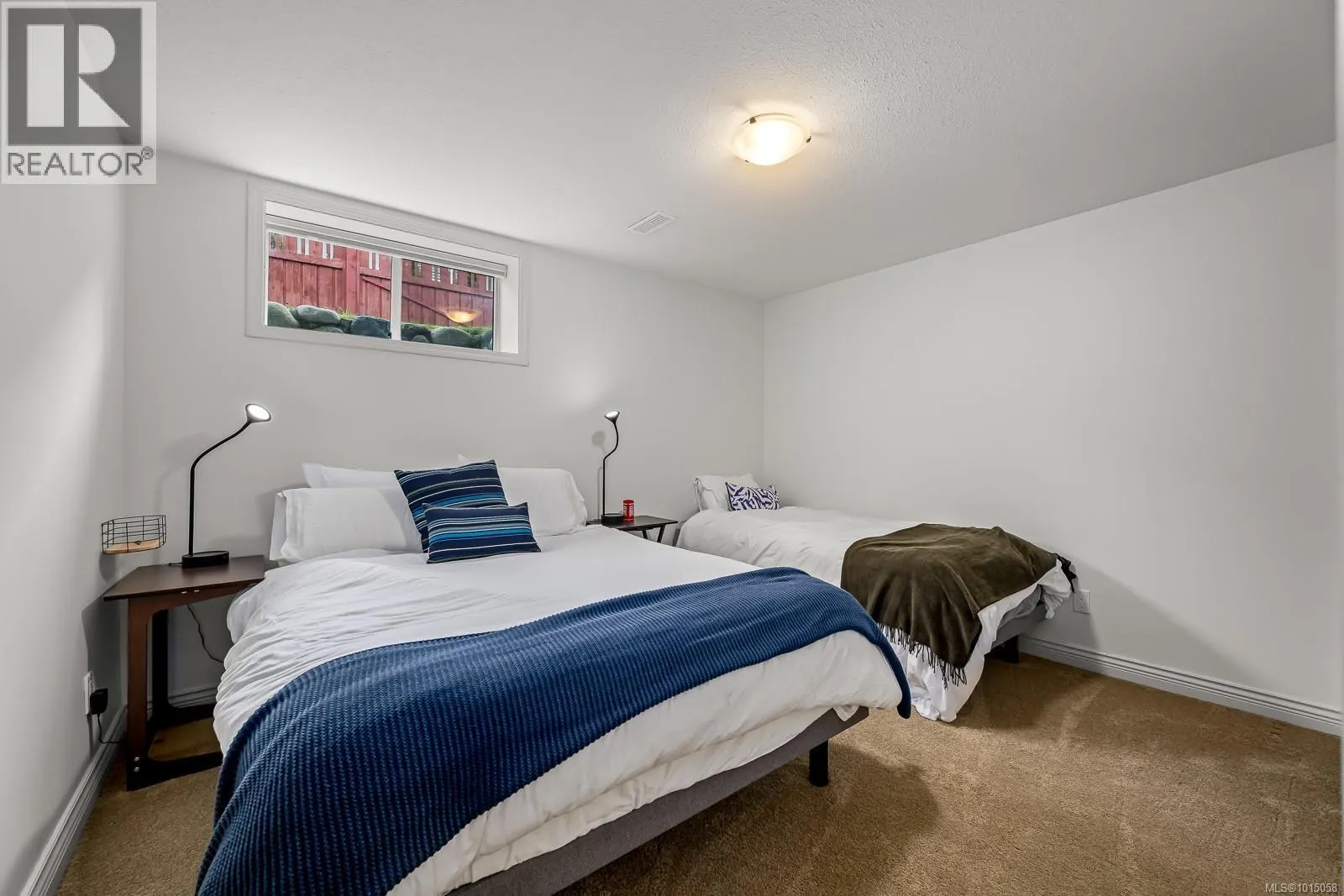 931 Crown Isle Dr